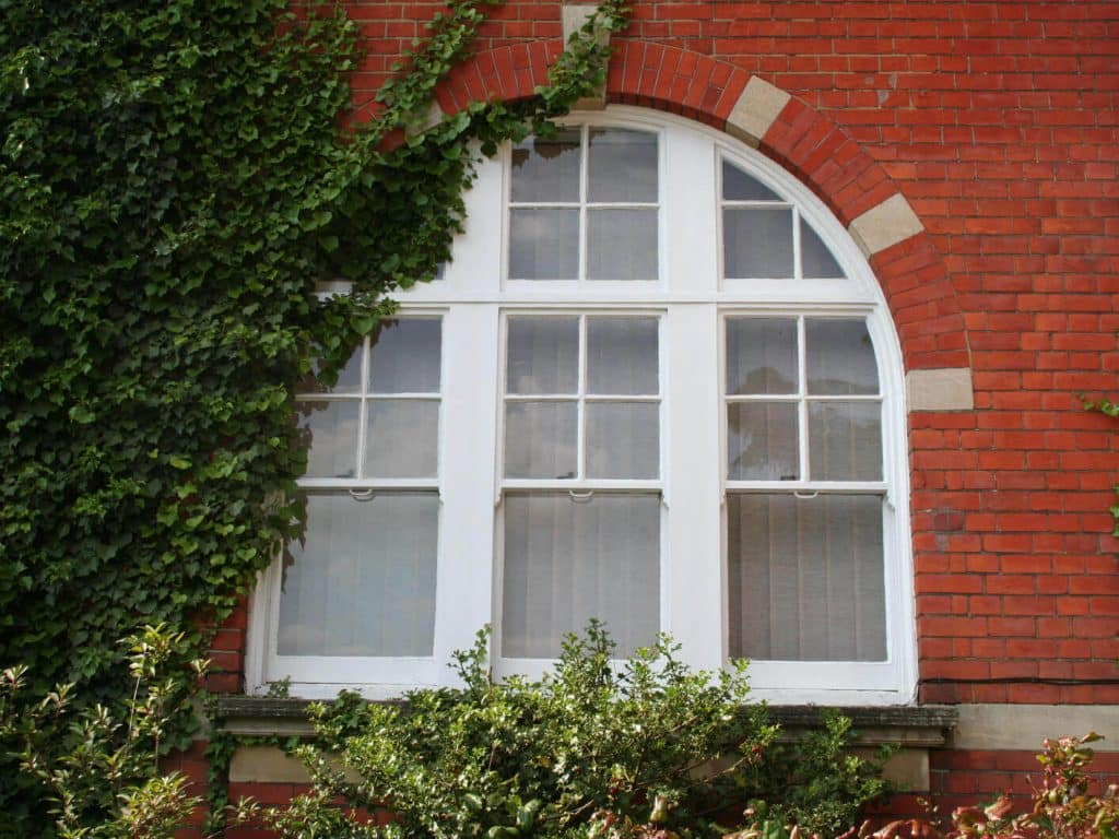 curved sash window
