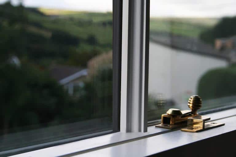 5 ways to know that your Yorkshire home needs new double glazing image