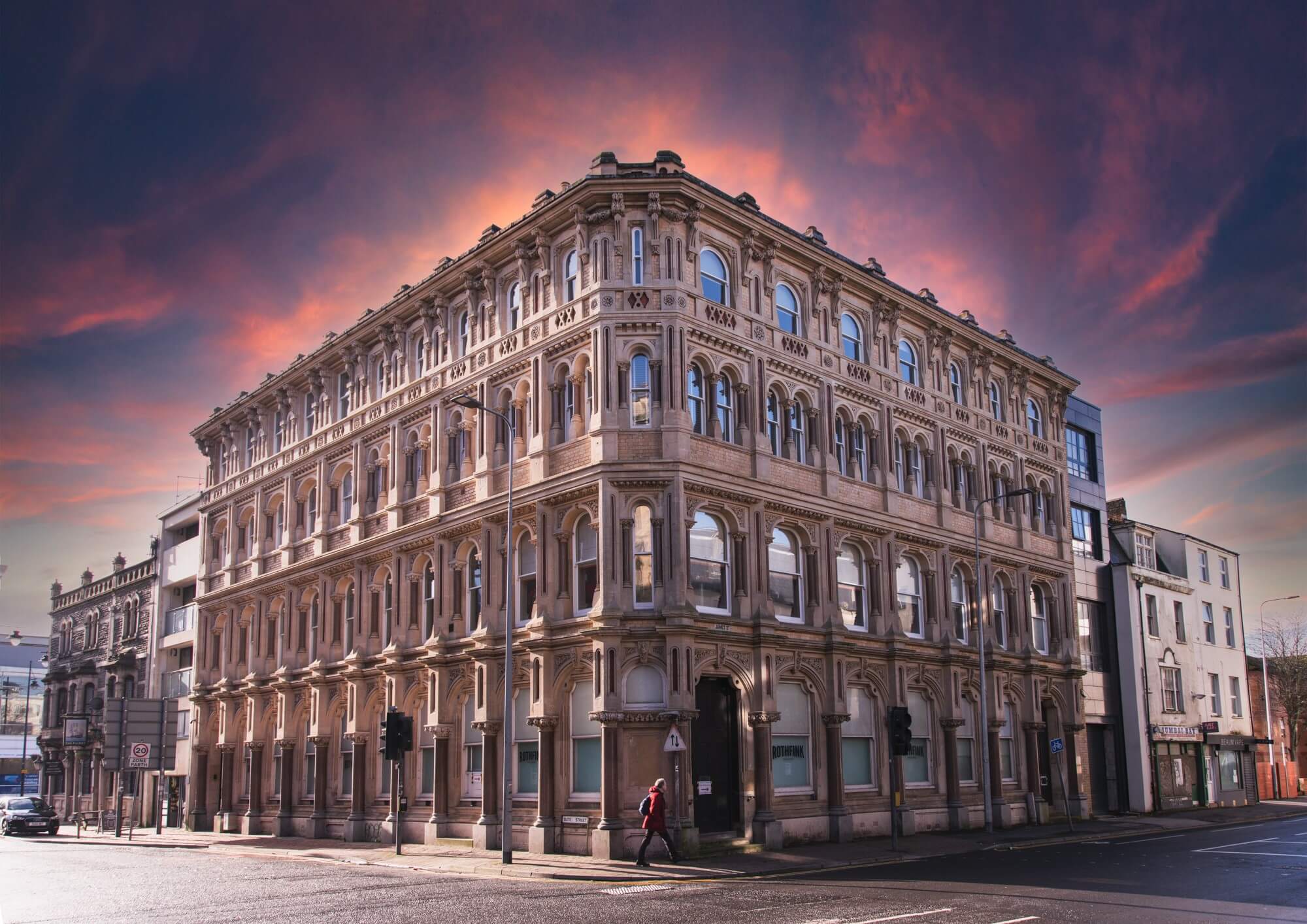 Cardiff listed building ‘banks’ on Ventrolla for expert window renovation image